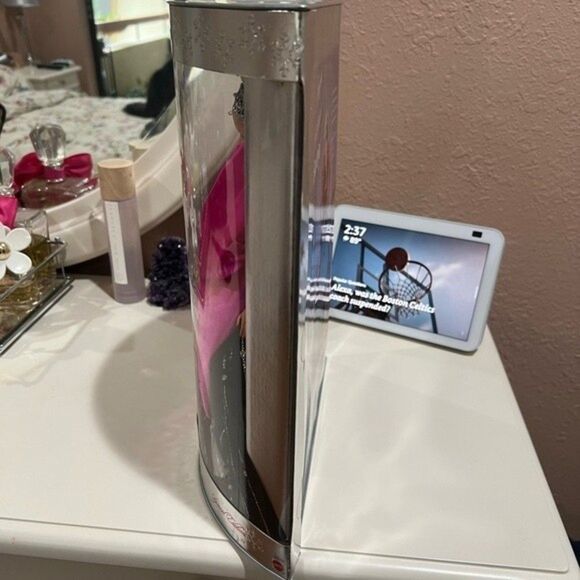 * 1998 Special Edition Happy Holidays Barbie - Picture 5 of 7